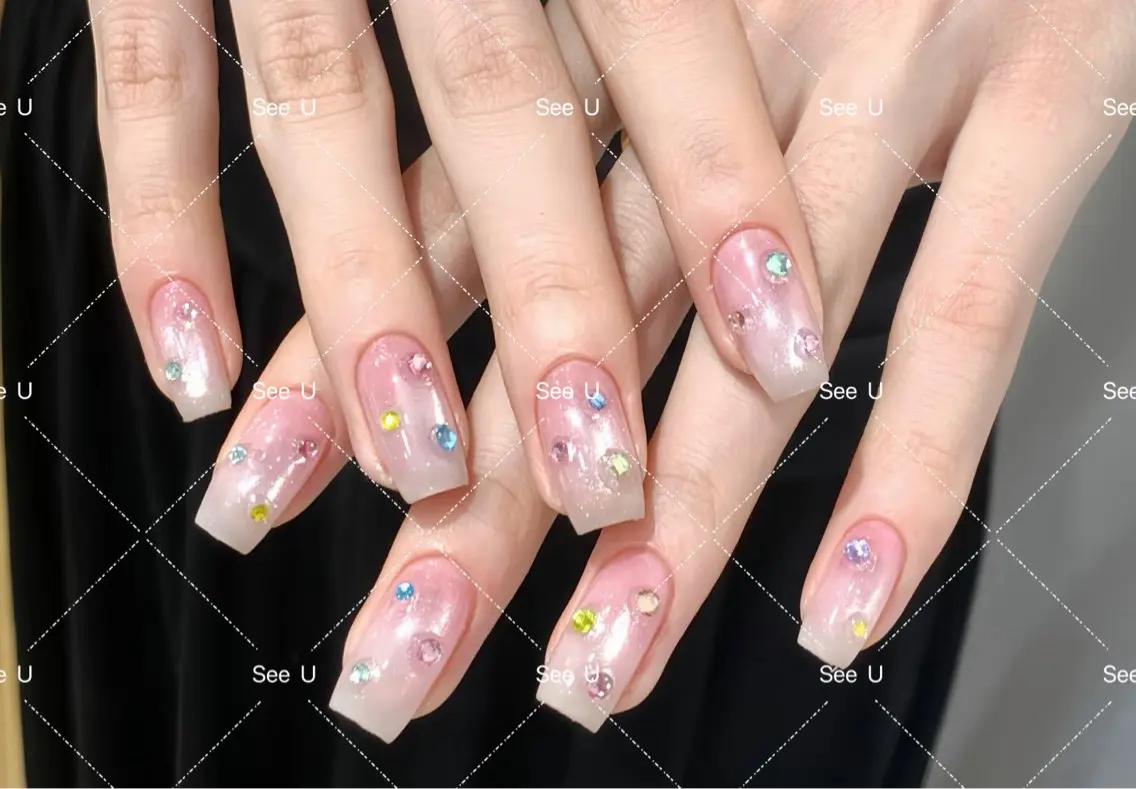 ネイル See.u モモ（南浦和）のネイルデザイン
