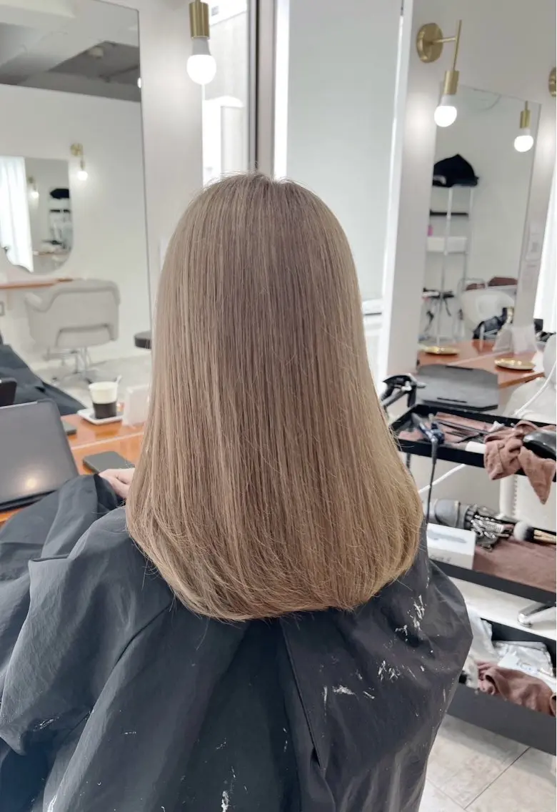 ミディアム カラー ベージュカラー ミルクティーベージュ 指名数No.1 /NAOYAのヘアスタイル