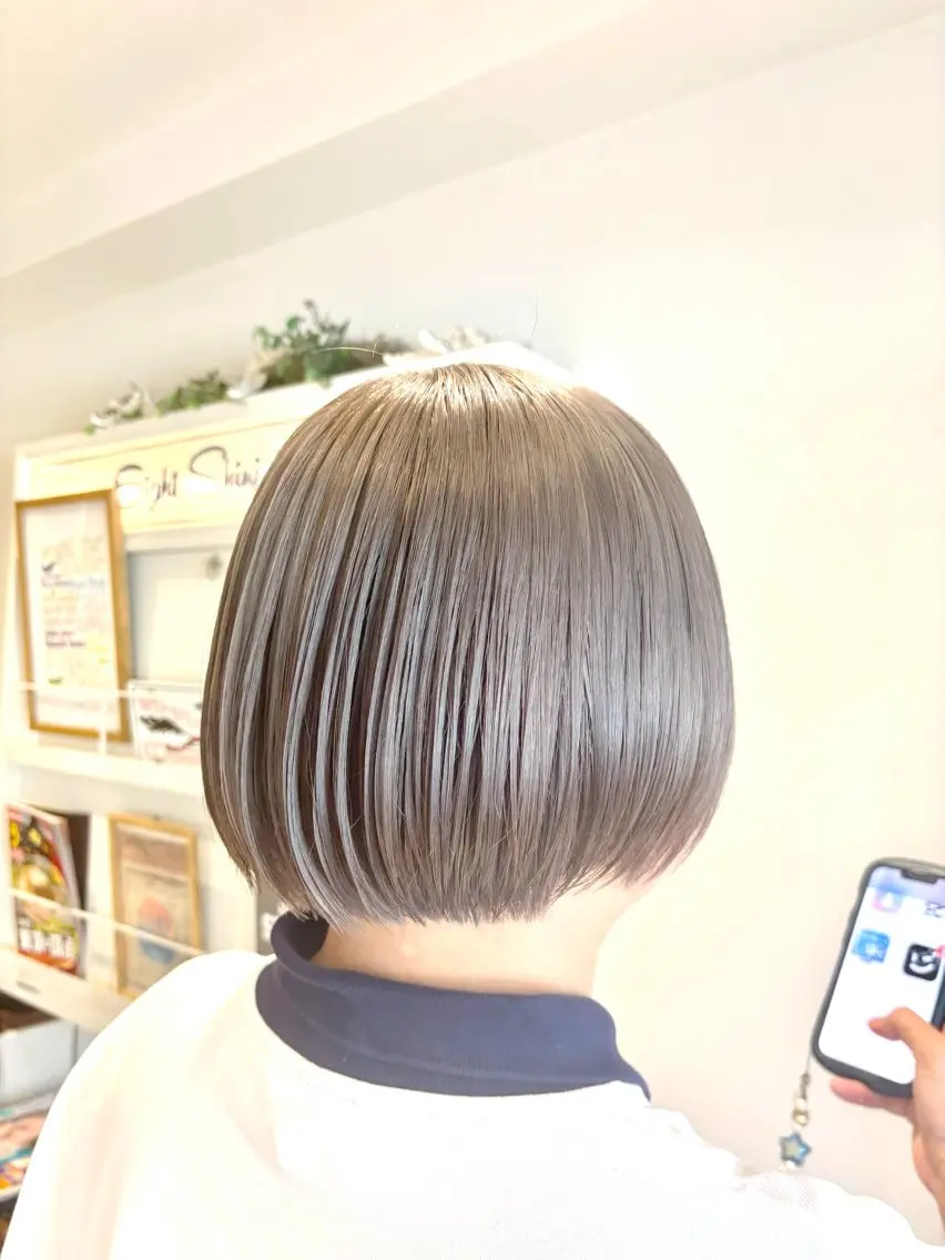ショート カラー カット ヘアカラー トリートメント EIGHT新宿 新井彩斗のヘアスタイル