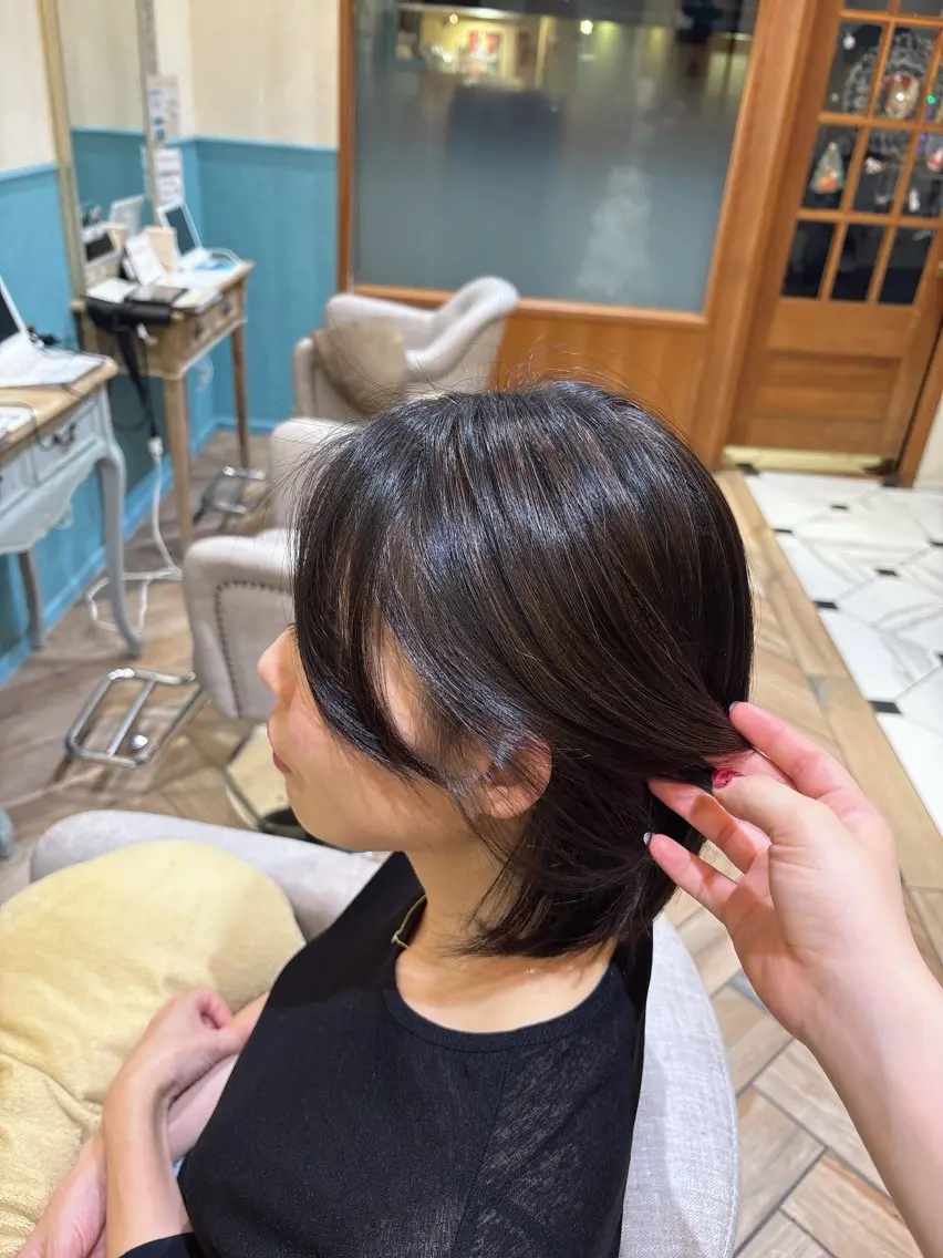 ミディアム ハイライト ヘアカラー 河野 穂香のヘアスタイル