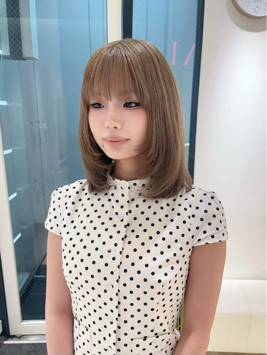 ミディアム カラー ベージュカラー ブリーチ 透明感カラー レイヤーカット ヘアカラー ParveMix / 山本 玲南🫧🪽のヘアスタイル