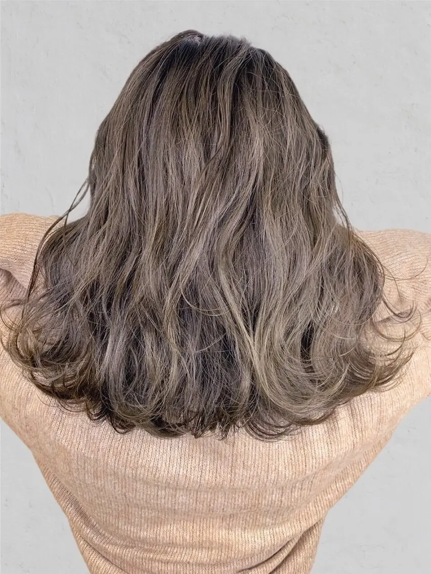 ミディアム カラー ヘアアレンジ カット ヘアカラー トリートメント 髪質改善🪞 美髪縮毛矯正🪞城のヘアスタイル