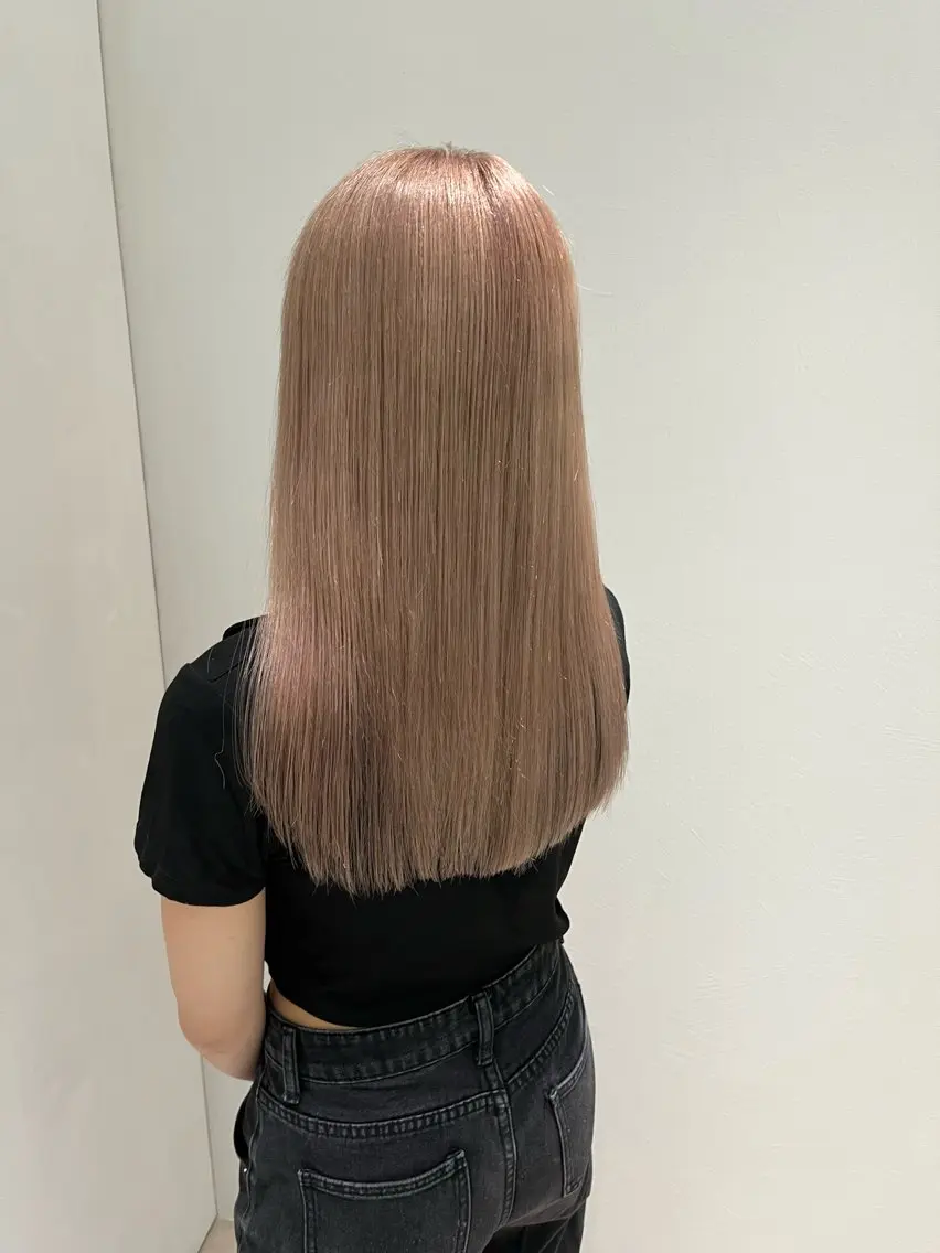 ミディアム カラー ブリーチ ケアブリーチ カット ヘアカラー トリートメント レイヤー似合わせ 透明感カラーりきやのヘアスタイル