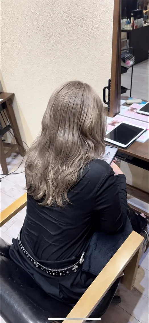 ミディアム カラー ヘアカラー 棚邊 くるみのヘアスタイル