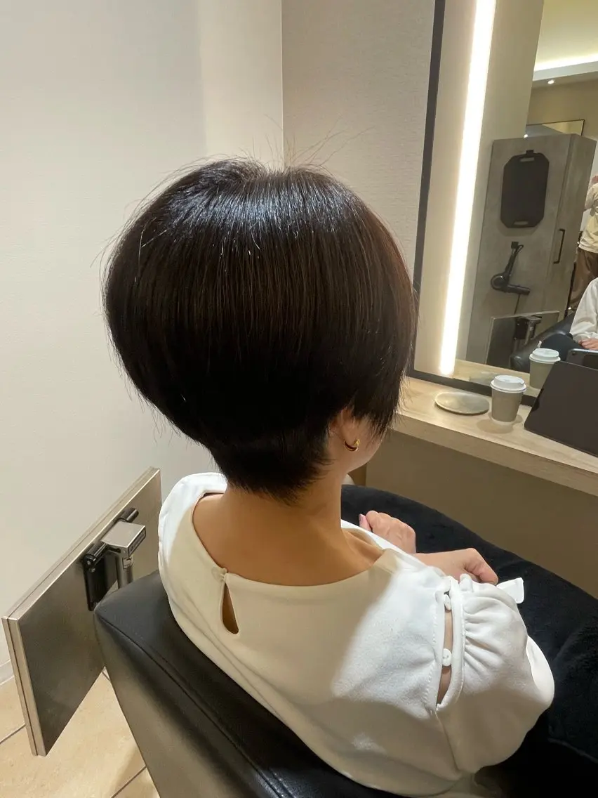 ショート カラー ヘアカラー ❄️ゆき ❄️のヘアスタイル