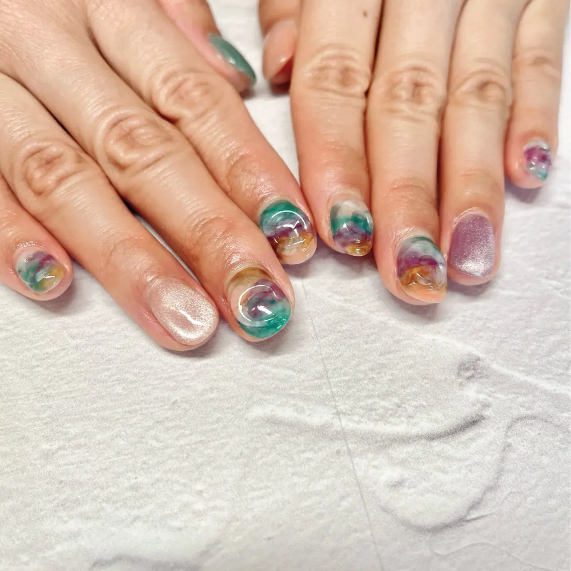 ネイル ハンドネイル li___nail 31のネイルデザイン