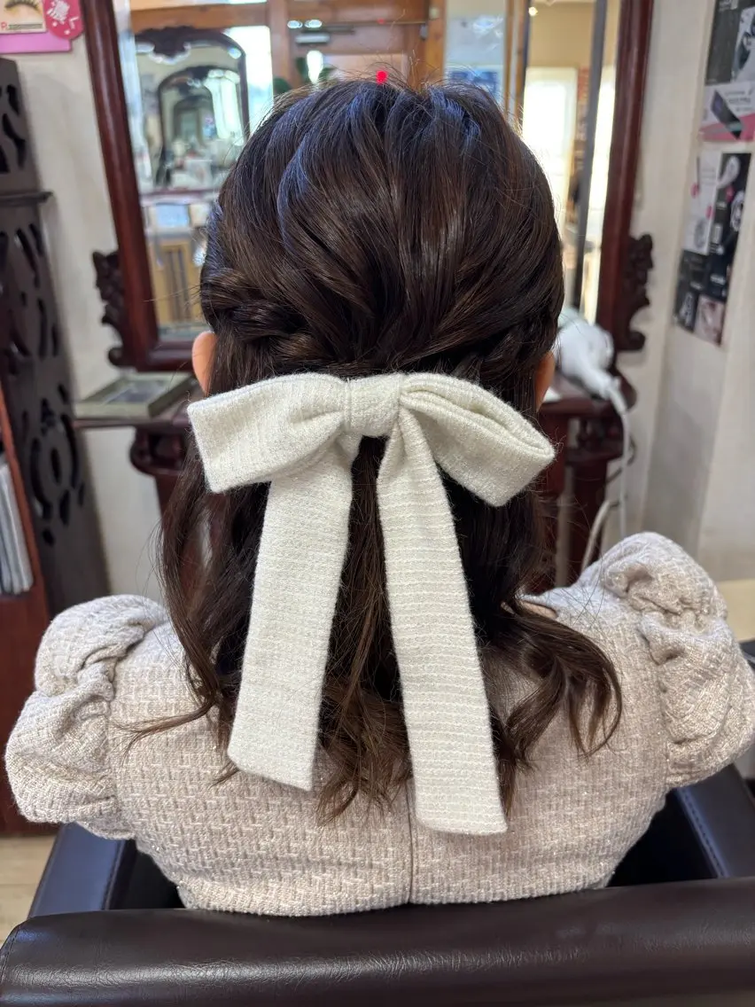 ミディアム ヘアセット 桑野 葵のヘアスタイル