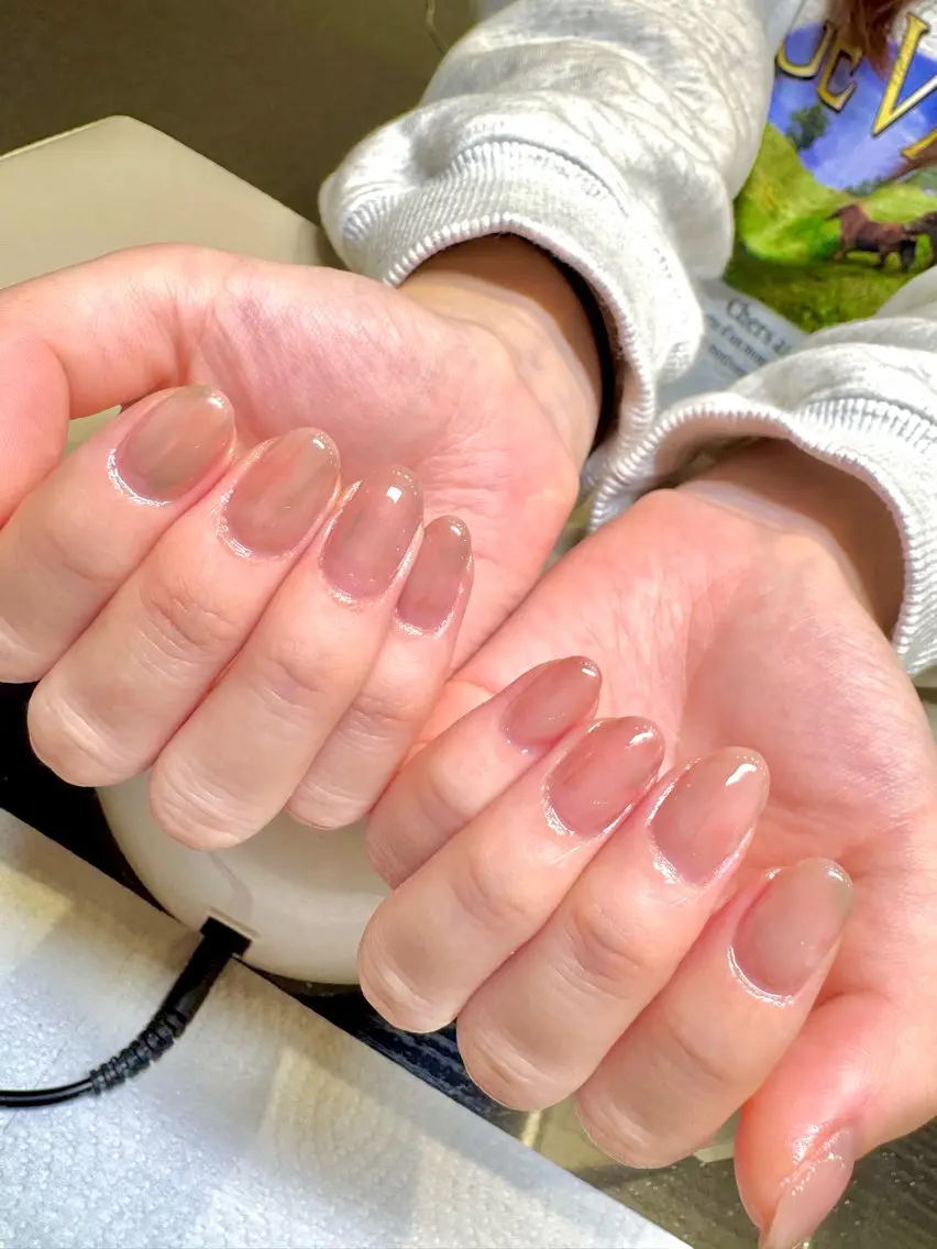 ネイル ニュアンスネイル ワンカラーネイル ハンドネイル kina Ｗ🦭のネイルデザイン