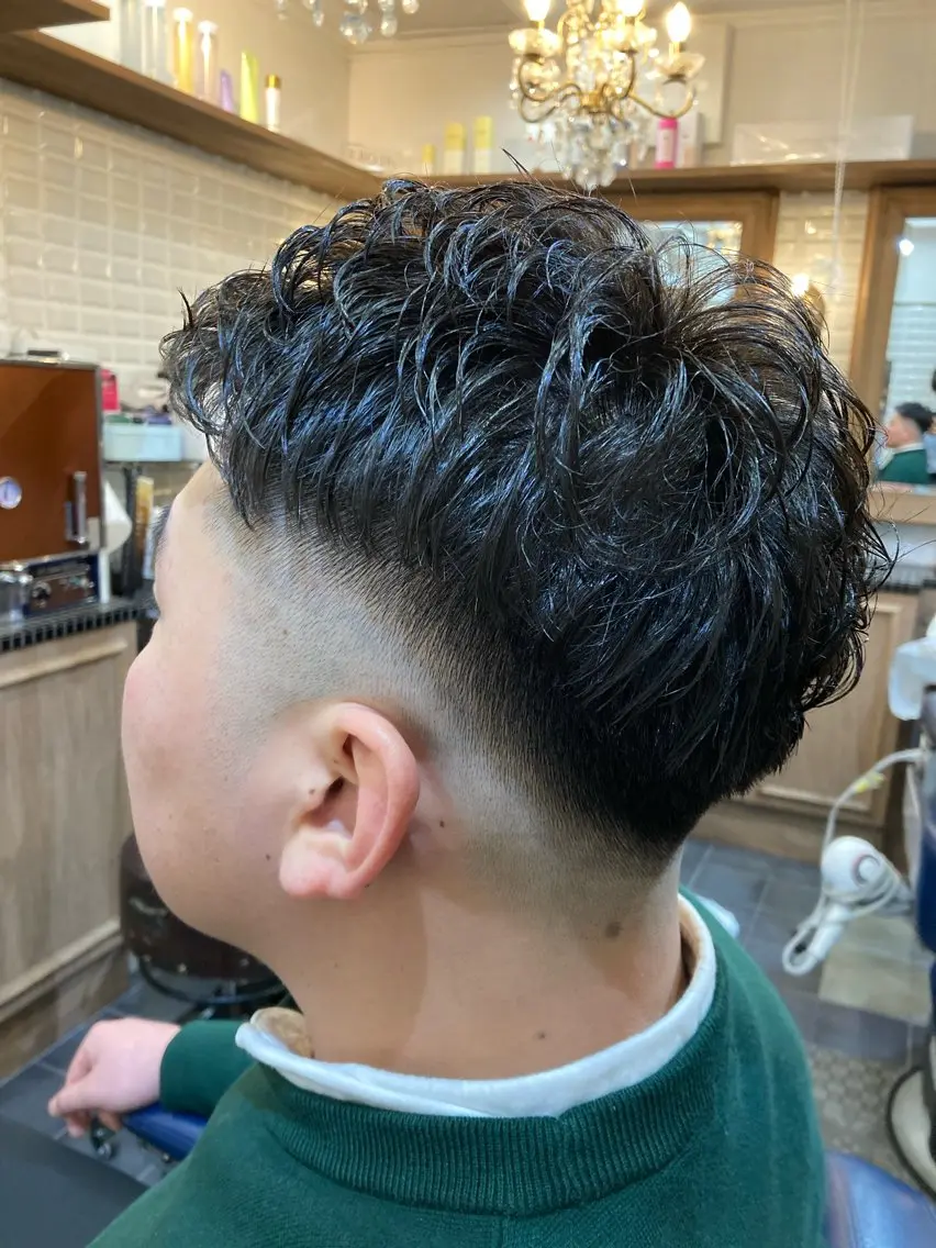 ショート メンズ フェードカット カット トリートメント ルピナス中田店長 山口大地のヘアスタイル
