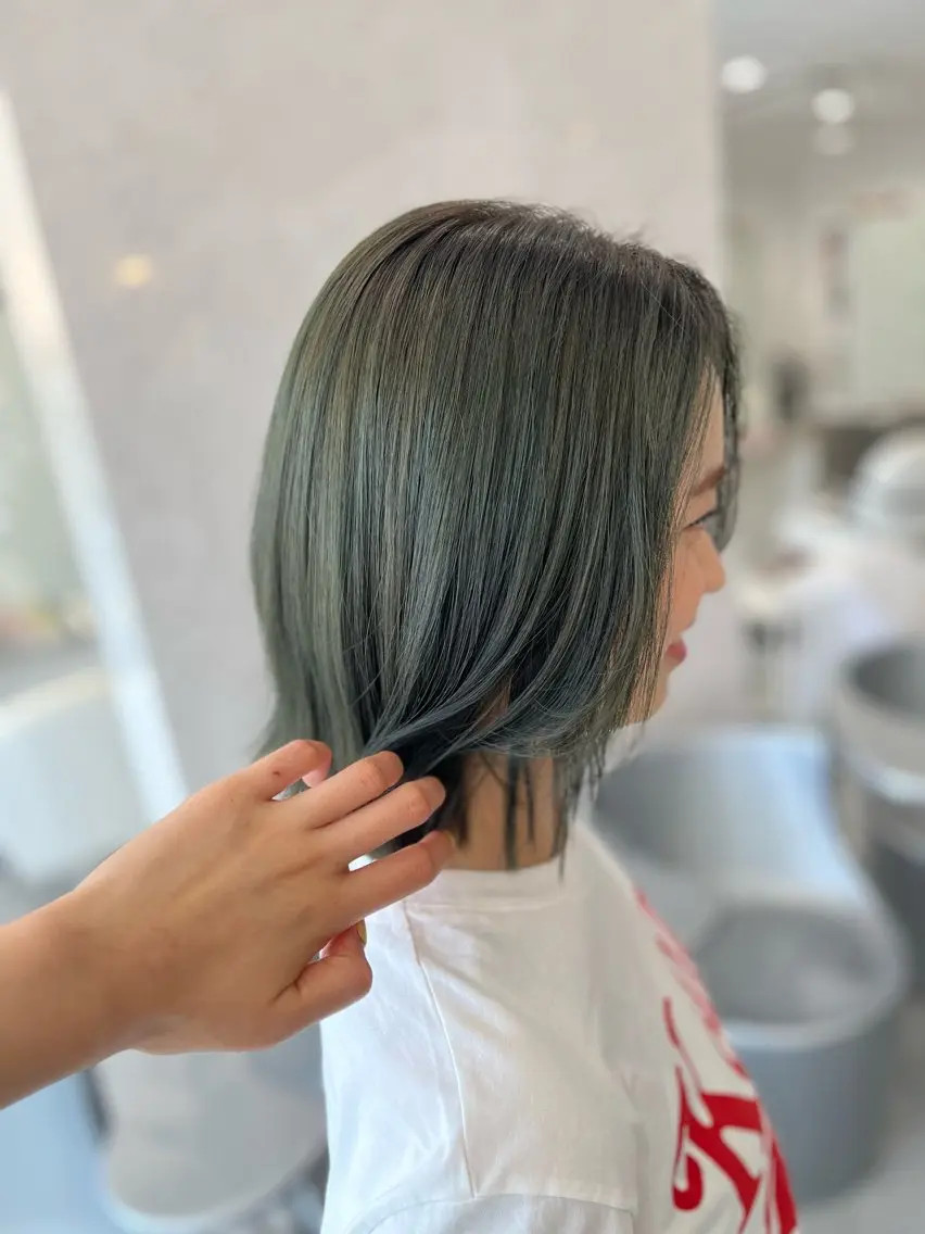ミディアム カラー カット ヘアカラー TaNa. 笑南(えみな)のヘアスタイル