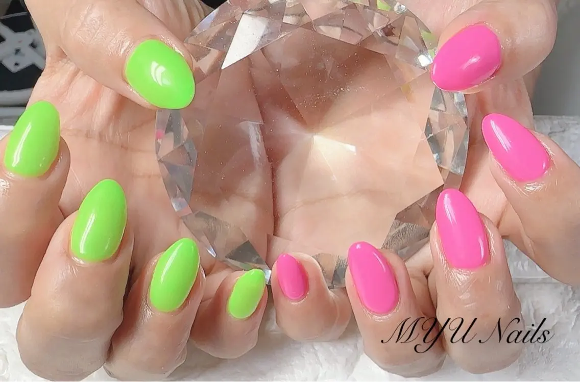 ネイル ジェルネイル 持ち込み ニュアンスネイル ワンカラーネイル パラジェル ハンドネイル ニュアンスネイル🌈 MYU Nailsのネイルデザイン