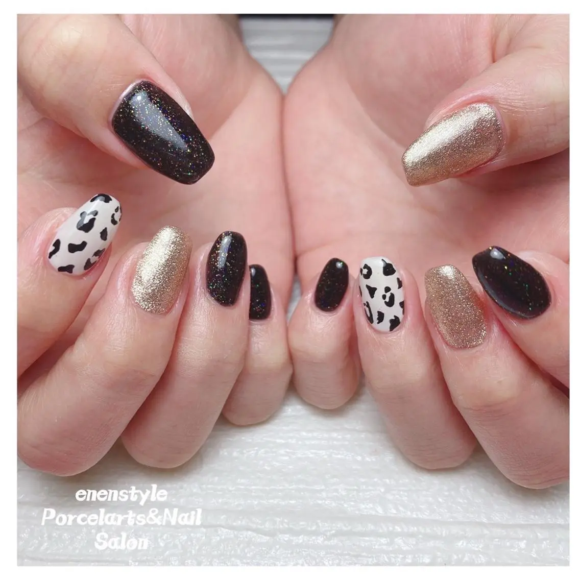 ミディアム ネイル 🐾enen style 🐾のネイルデザイン