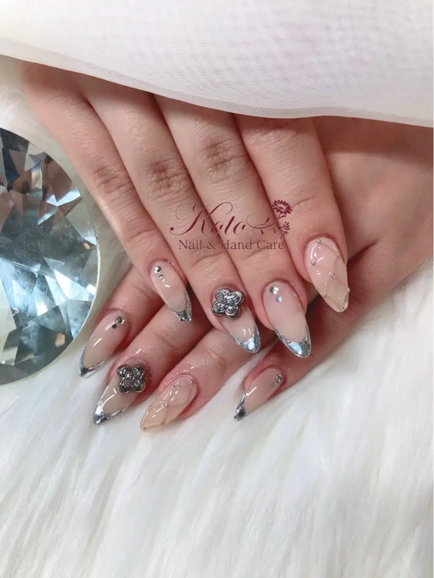 ネイル 長さ出し フレンチネイル ジェルネイル ガラスフレンチ 持ち込み ハンドネイル Nail Salon KOTOのネイルデザイン