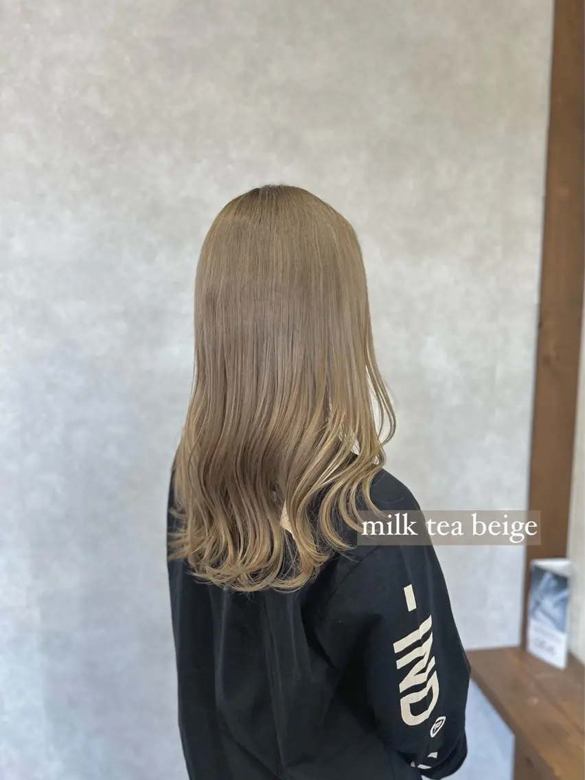 セミロング カラー Salon de QualiaRUNAのヘアスタイル