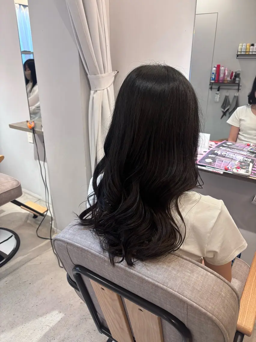 ロング 真鍋 月音のヘアスタイル