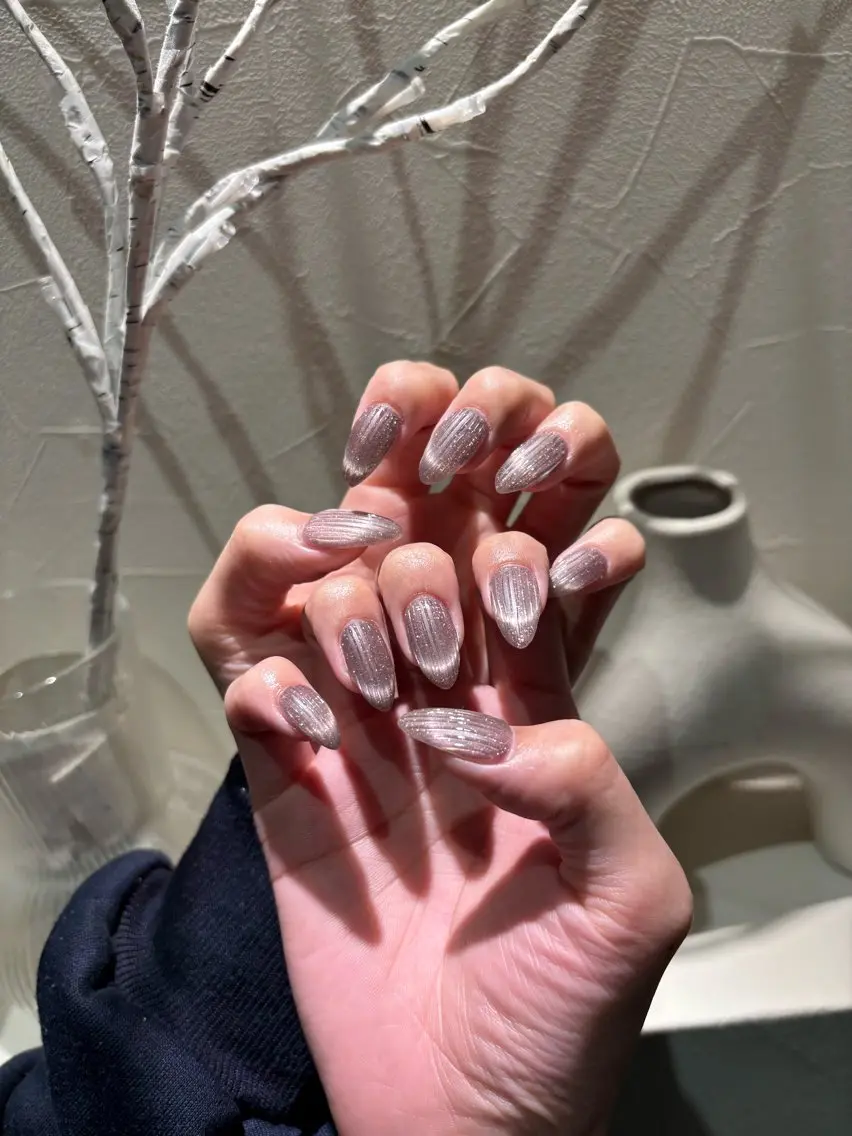 ⚡️ゲリラクーポン⚡️5/25限定🤍オフ込み10本アート❄️💗の写真