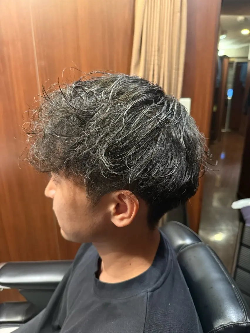 ショート メンズ 飯田 美海のヘアスタイル