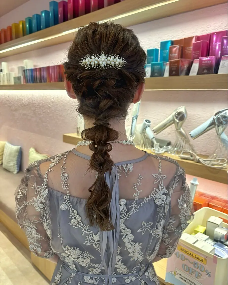 ヘアアレンジ 結婚式・ブライダル 髪がキレイに見える カラー🫧土居春菜のヘアスタイル