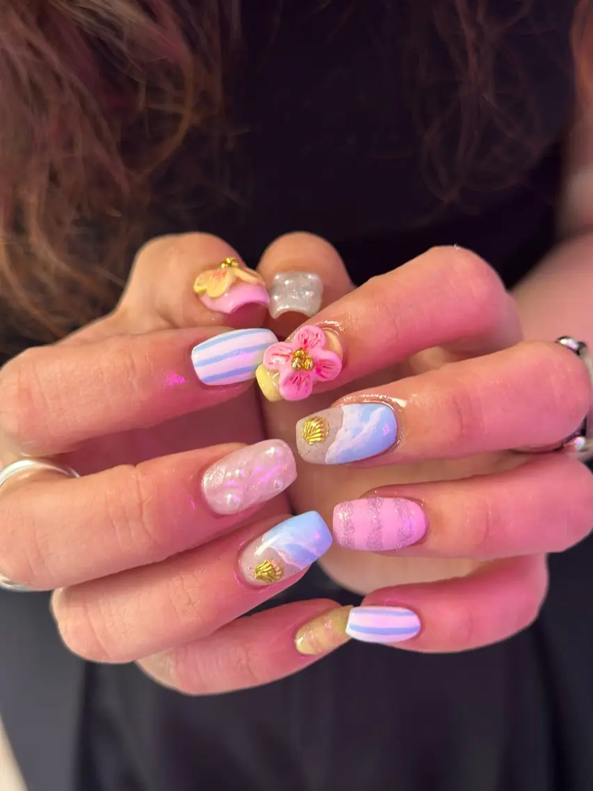 ミディアム ハンドネイル Nail Gang Kyokaのネイルデザイン