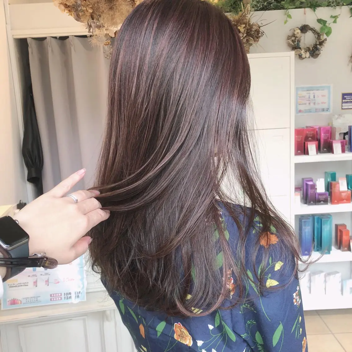 ロング カット ヘアカラー トリートメント ＨＩ ROのヘアスタイル