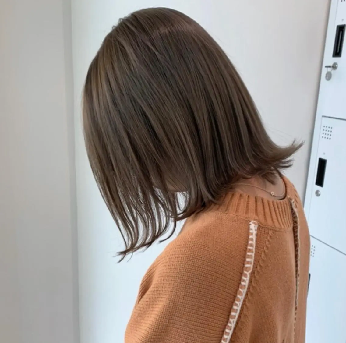 ミディアム カット ヘアカラー トリートメント ナチュラル艶ヘア 🌸内田彩香のヘアスタイル