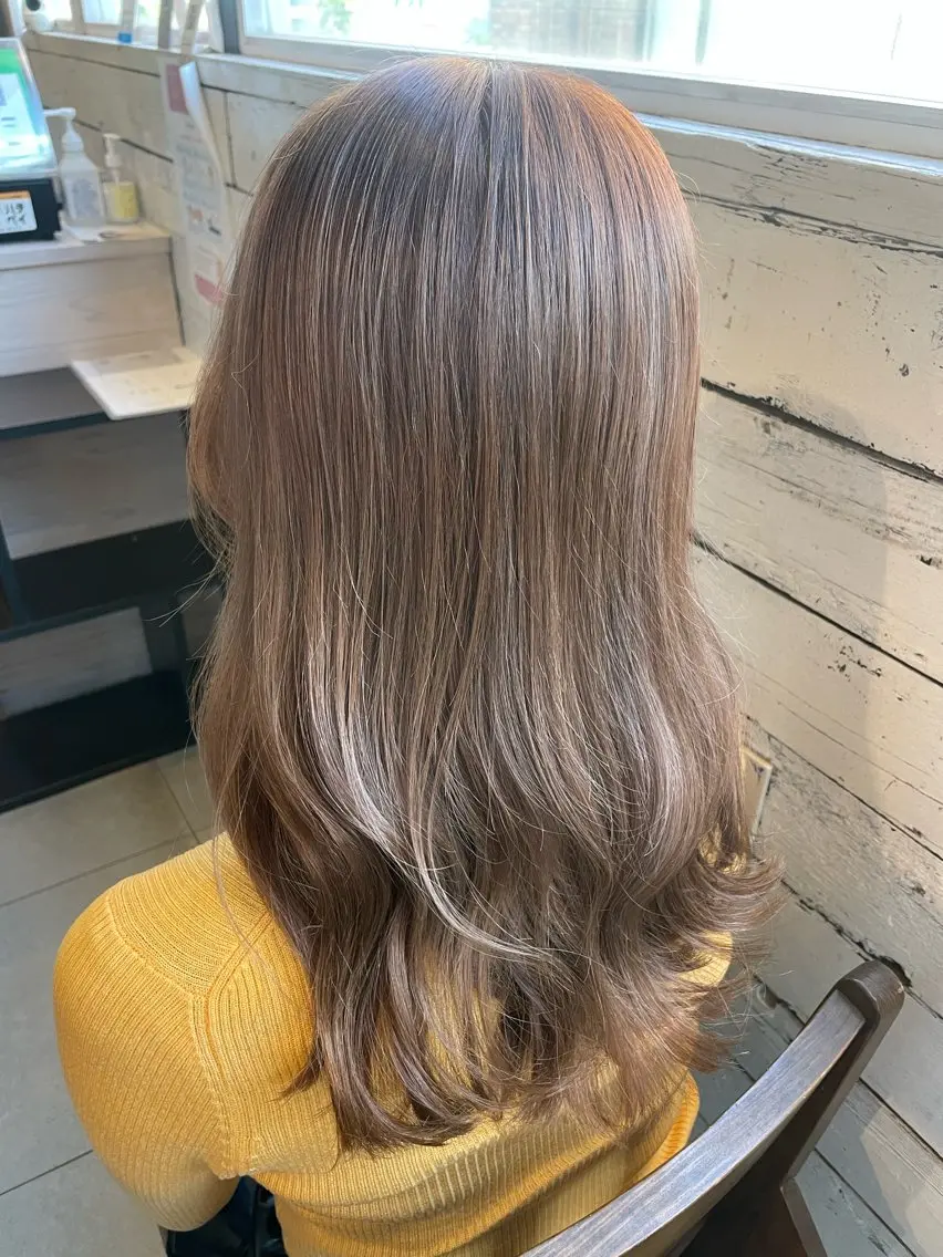 セミロング 髪質改善縮毛矯正 専門店のヘアスタイル