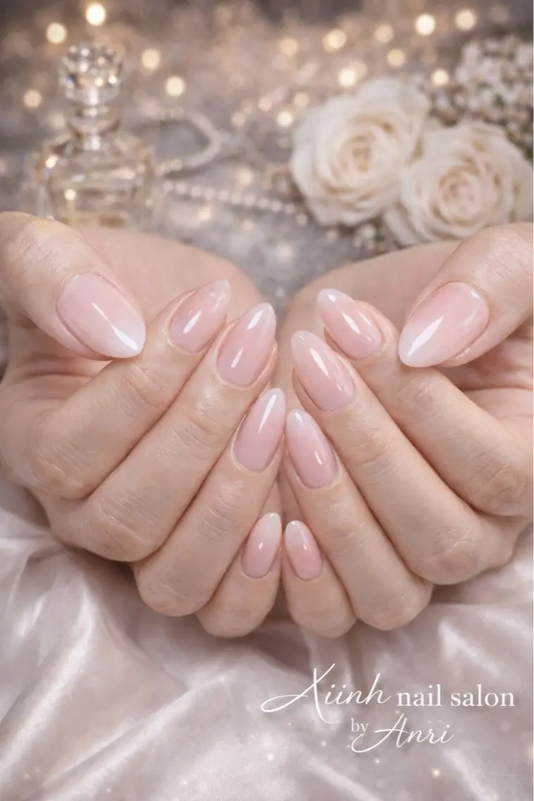 ネイル チークネイル 長さ出し フットネイル ジェルネイル 卒業式 𝓐𝓷𝓻𝓲 XiinhNailのネイルデザイン