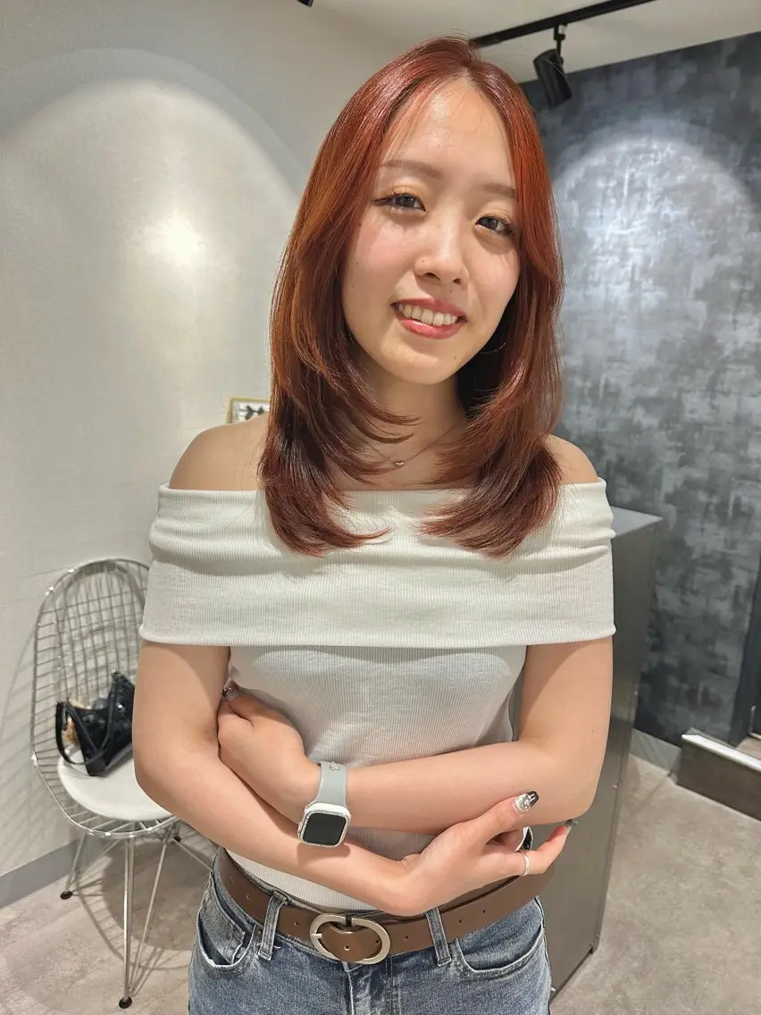 セミロング カラー ブラウンカラー オレンジ オレンジブラウン レイヤーカット カット ヘアカラー トリートメント レイヤーカット🪄 耳ツボ🎀Ayumiのヘアスタイル