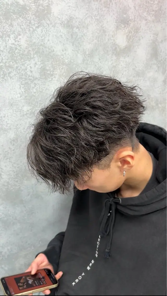パーマ メンズ ✅シャドウ/フェザー パーマメンズりつきのヘアスタイル