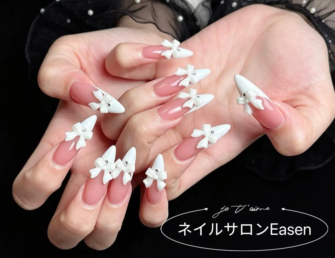 ネイル Easenネイル (長さ出し専門)のネイルデザイン