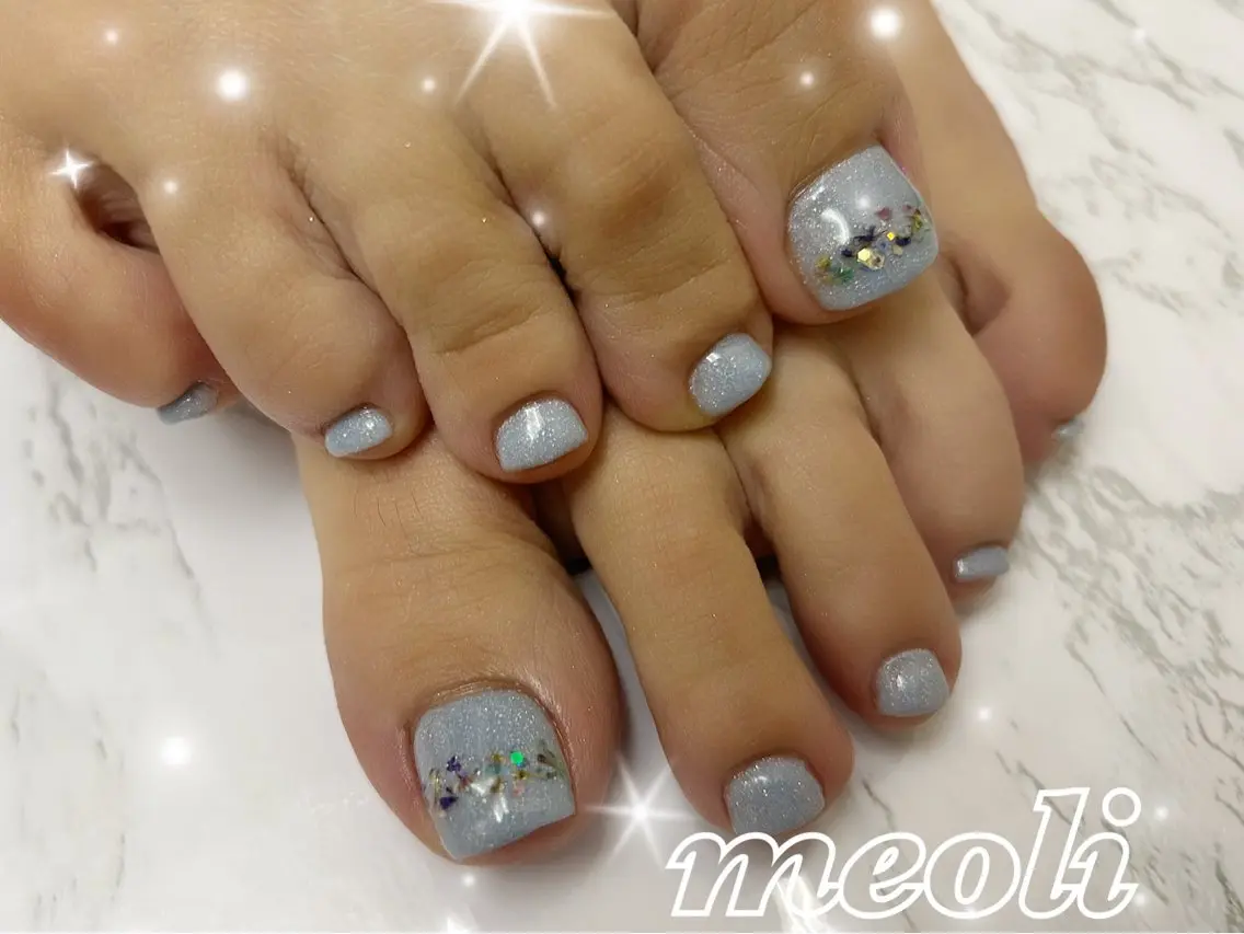 ネイル オーロラネイル フラワーネイル ホログラムネイル キラキラネイル ラメ(グリッター) フットネイル nail salon meoli　アヤのネイルデザイン