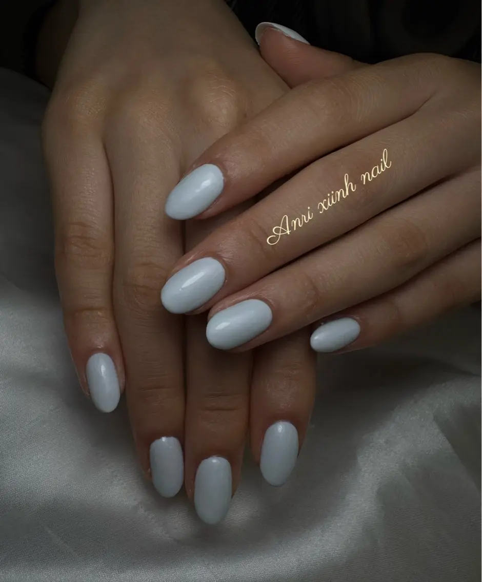 ネイル チークネイル 長さ出し フットネイル ジェルネイル 卒業式 𝓐𝓷𝓻𝓲 XiinhNailのネイルデザイン