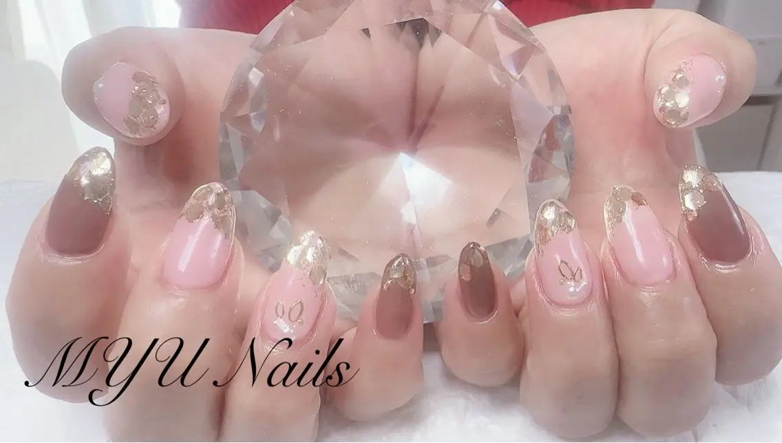 ネイル ジェルネイル ラメ(グリッター) 持ち込み ニュアンスネイル ワンカラーネイル ニュアンスネイル🌈 MYU Nailsのネイルデザイン