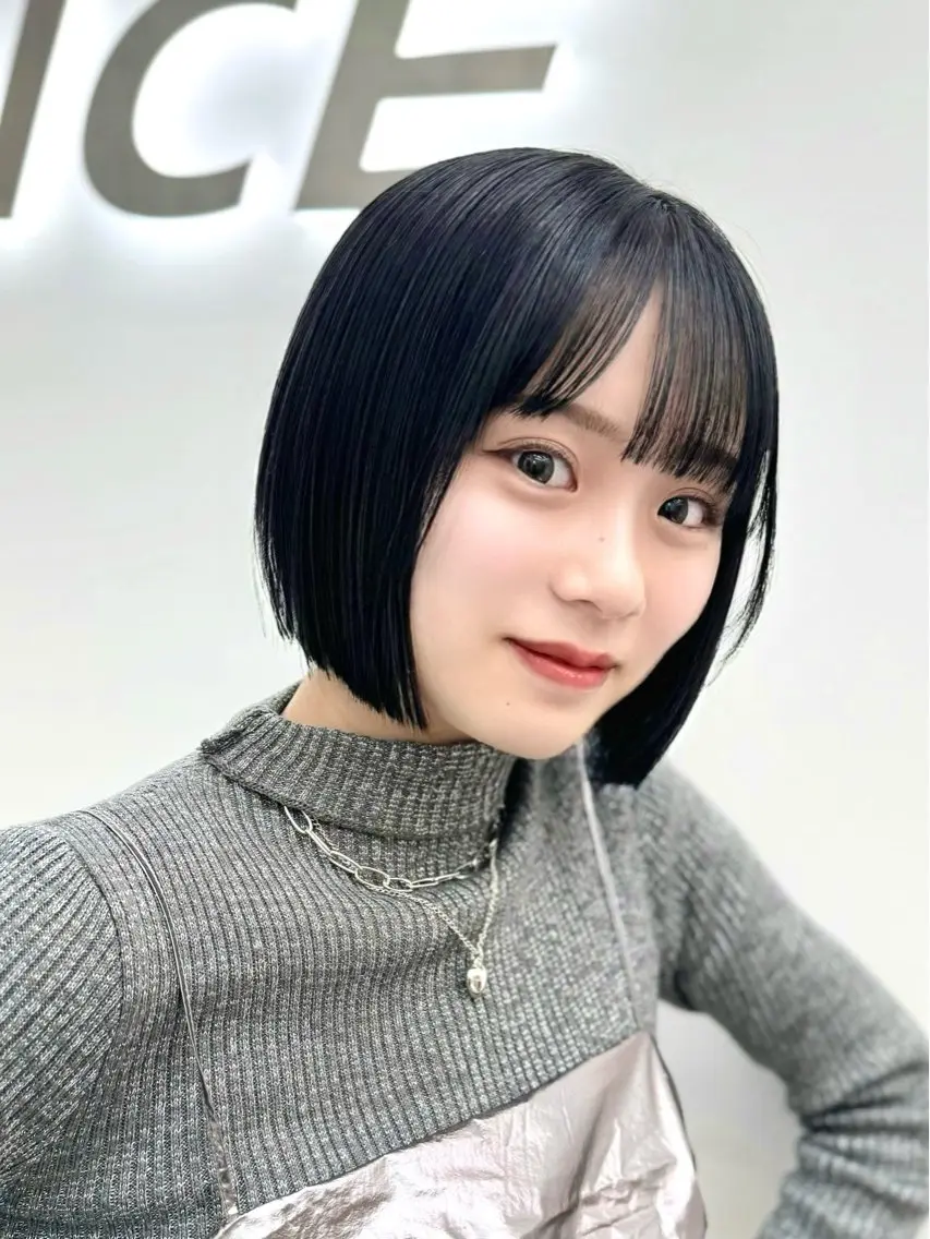 ショート カラー ヘアアレンジ カット 縮毛矯正 トリートメント 縮毛矯正🤍 ボブ/ HIKARIのヘアスタイル