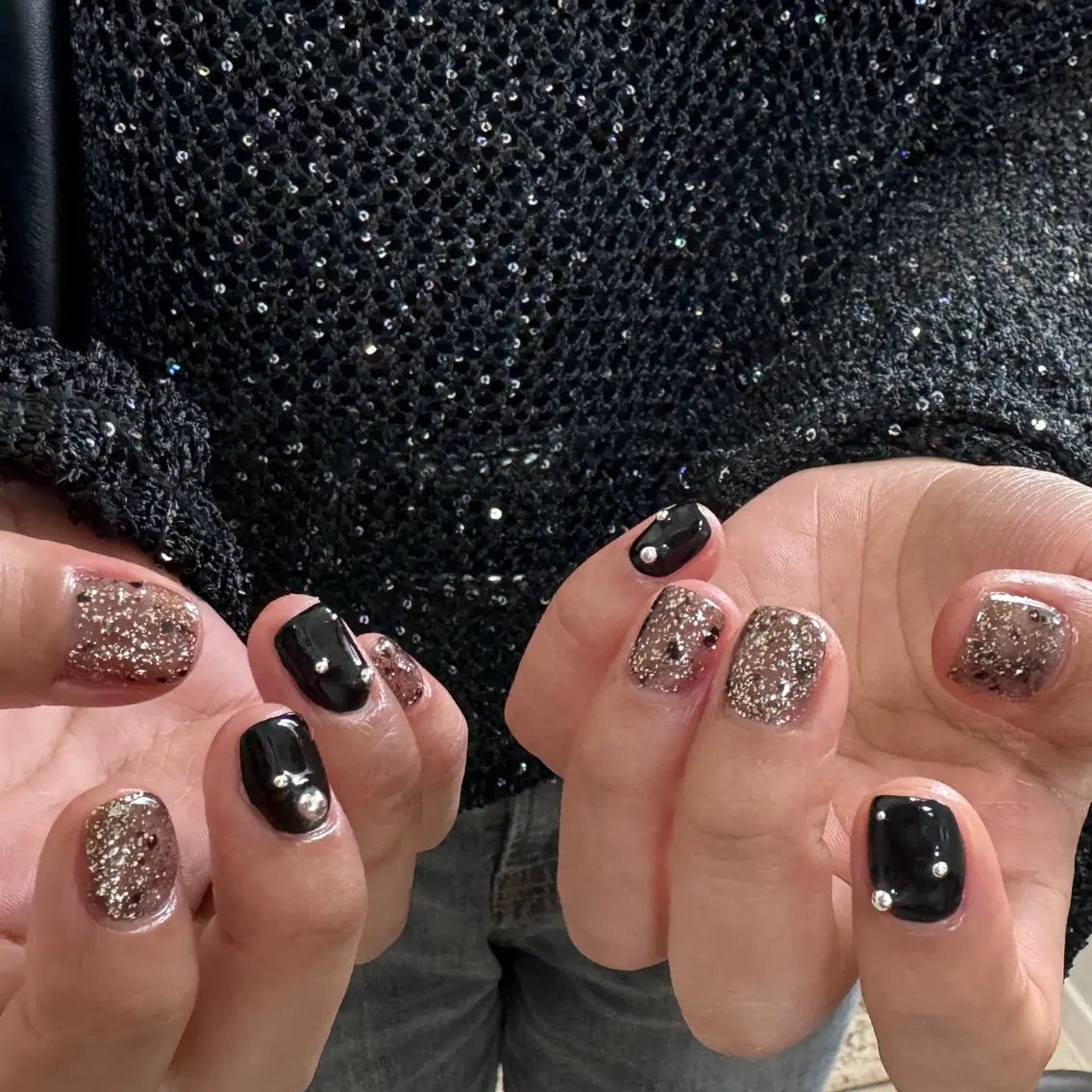 ネイル シルバー ハンドネイル pointillé .ayaのネイルデザイン