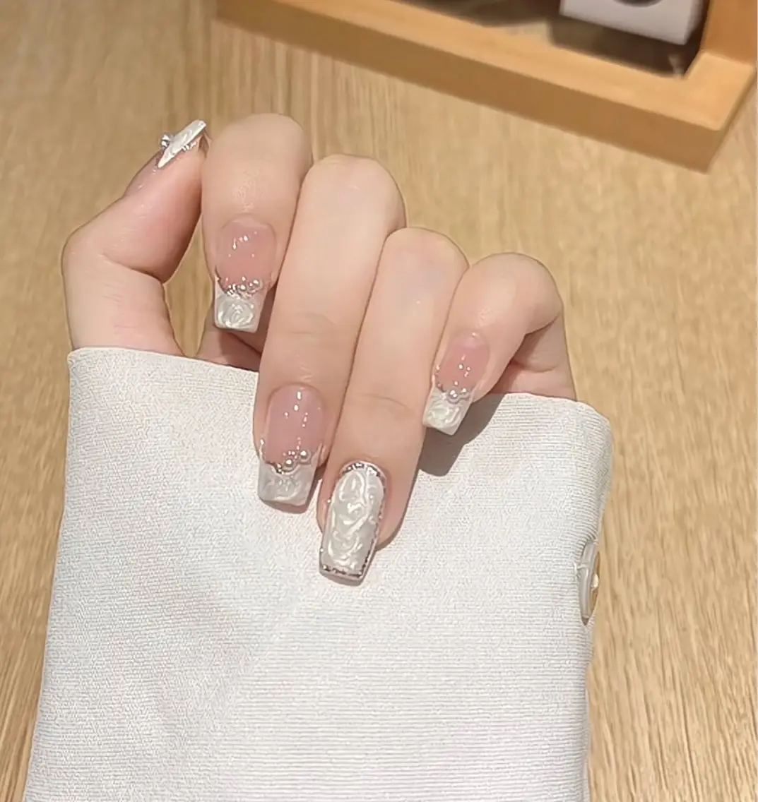 ネイル ジェルネイル ハート 韓国ネイル ニュアンスネイル パラジェル Nikoネイルサロン 高田馬場店のネイルデザイン