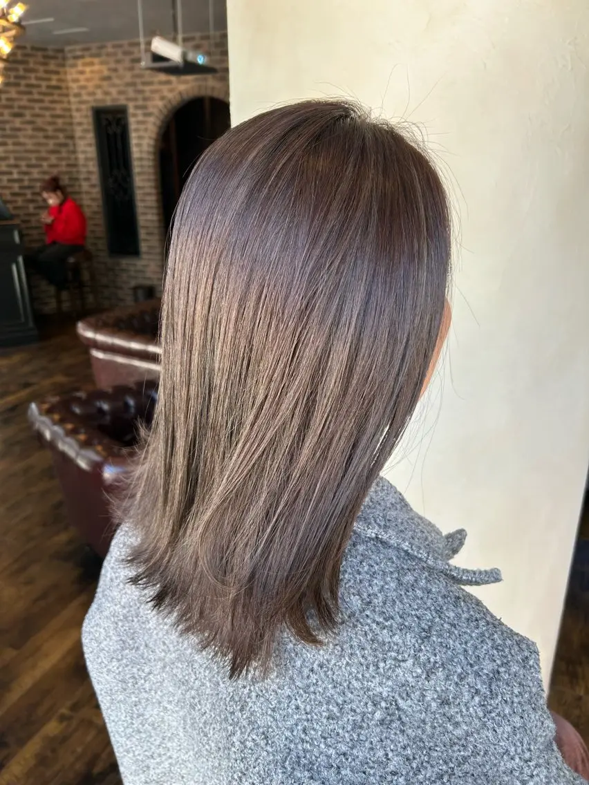 ミディアム カラー ヘアアレンジ カット ヘアカラー トリートメント 李奈🌼レイヤー/ 透明感カラーブリーチのヘアスタイル