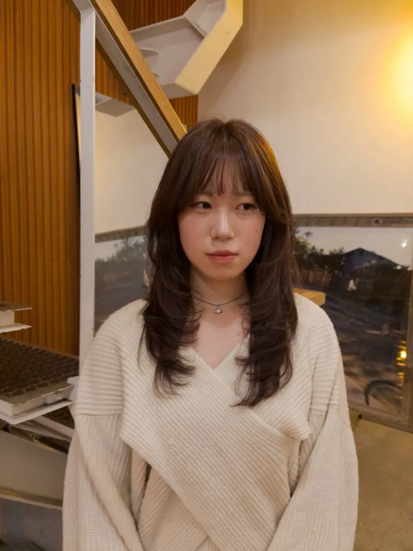 セミロング アオキ サキ💫のヘアスタイル