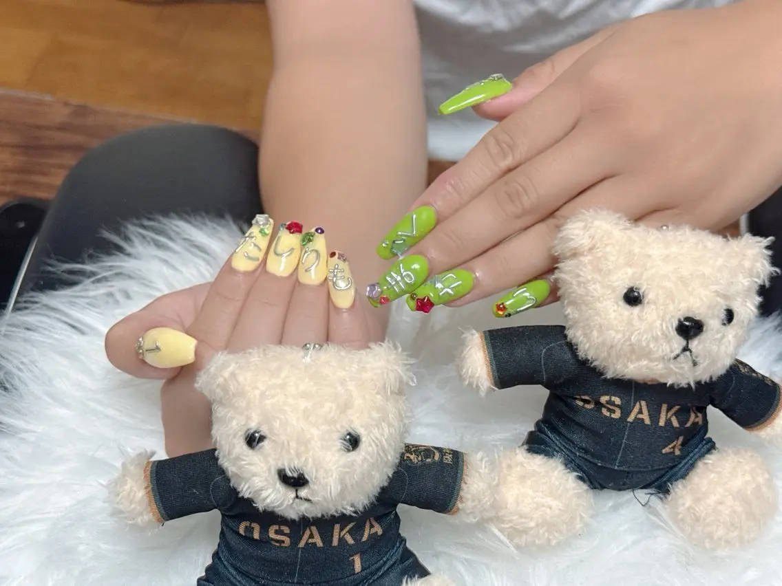 ネイル ハンドネイル タナカ フォンのネイルデザイン