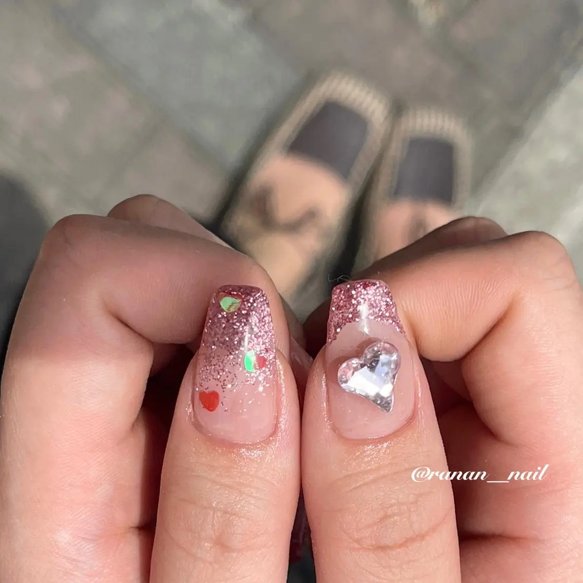 ネイル 𝓇𝒶𝓃𝒶𝓃 𝓃𝒶𝒾𝓁のネイルデザイン