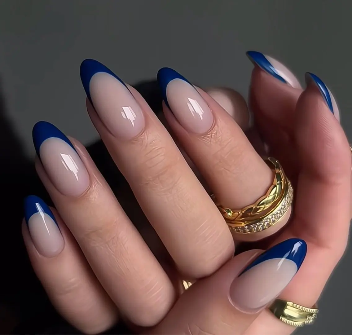 ネイル フットネイル フレンチネイル グラデーション 氷ネイル・うるうるネイル 韓国ネイル ハンドネイル Lynn_ Nailのネイルデザイン