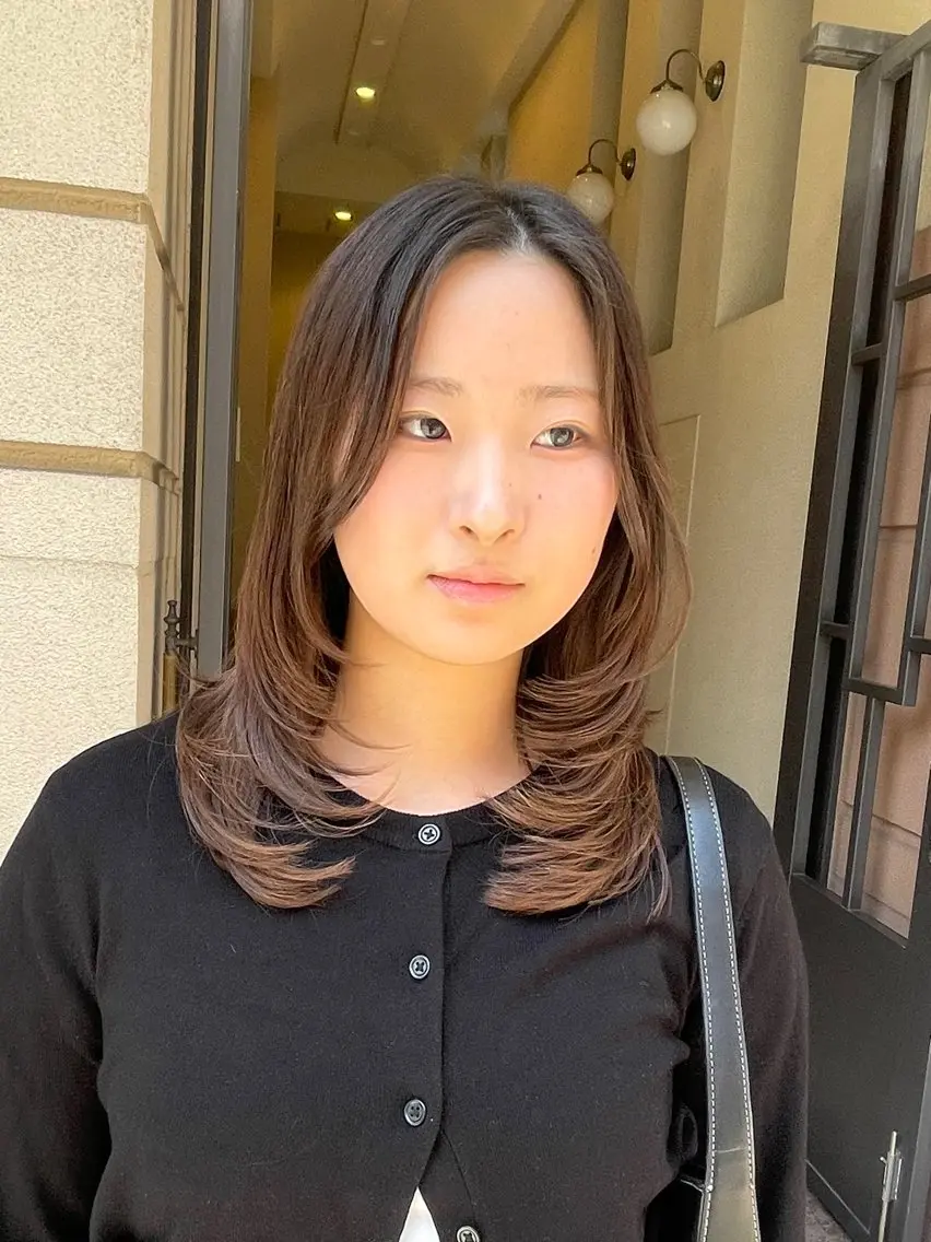 ミディアム カラー 野町好花 レイヤー/髪質改善のヘアスタイル