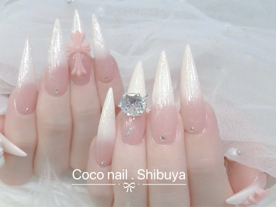 ロング カラー ピンクカラー ロング ハンドネイル CoCo Nail 長さ出し専門店のネイルデザイン