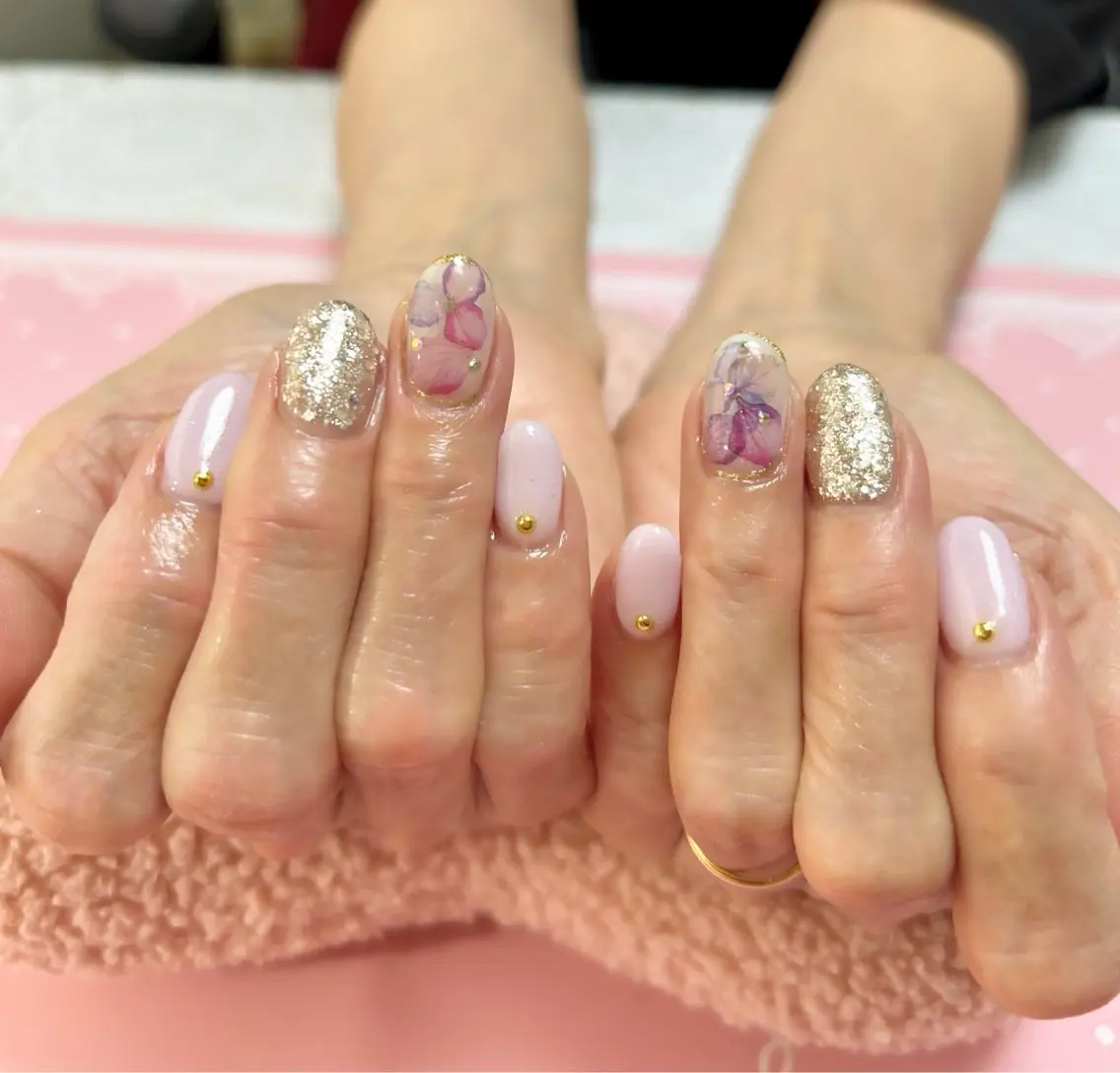 ネイル ＧＬAD グラットのネイルデザイン
