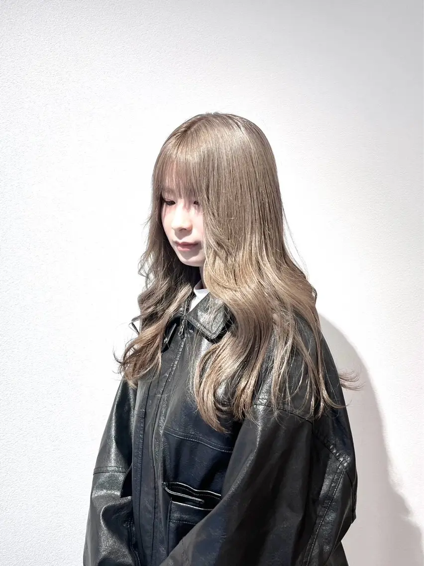 ロング カラー ハイトーンカラー ヘアカラー 艶髪職人🫧 タイキのヘアスタイル