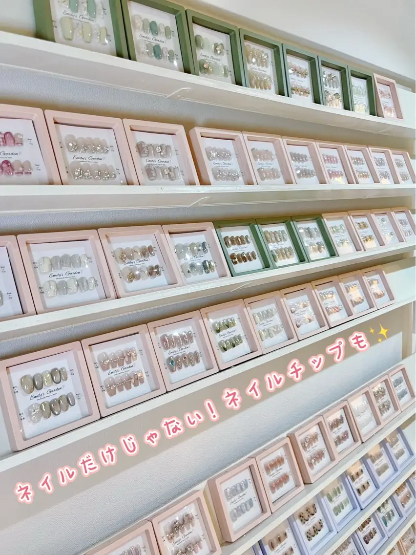 【希少!チップネイル体験】🆕 店内で100種類から選んでその場で装着/短時間で貼るだけの簡単ネイルの写真