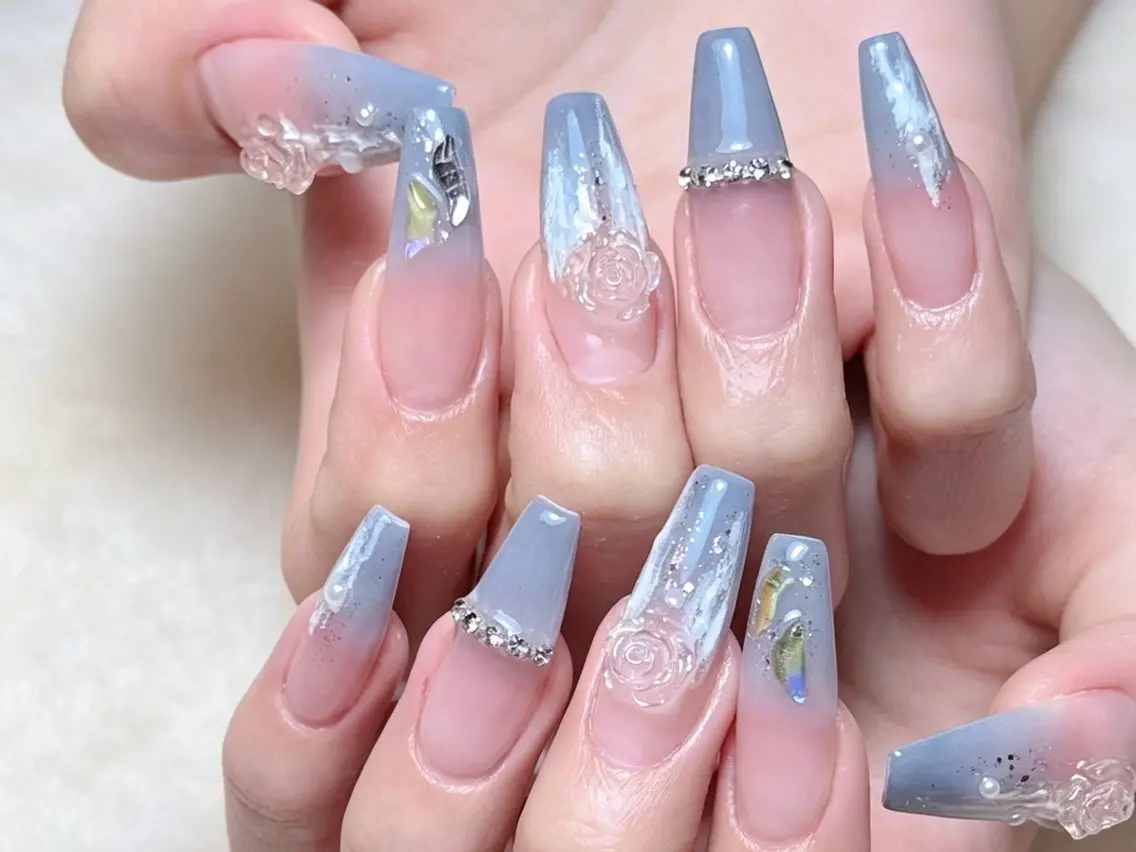 メンズ ネイル メンズ韓国風 オーロラネイル チークネイル 長さ出し フレンチネイル ハンドネイル NEW NAIL 池袋🔥🧲のネイルデザイン