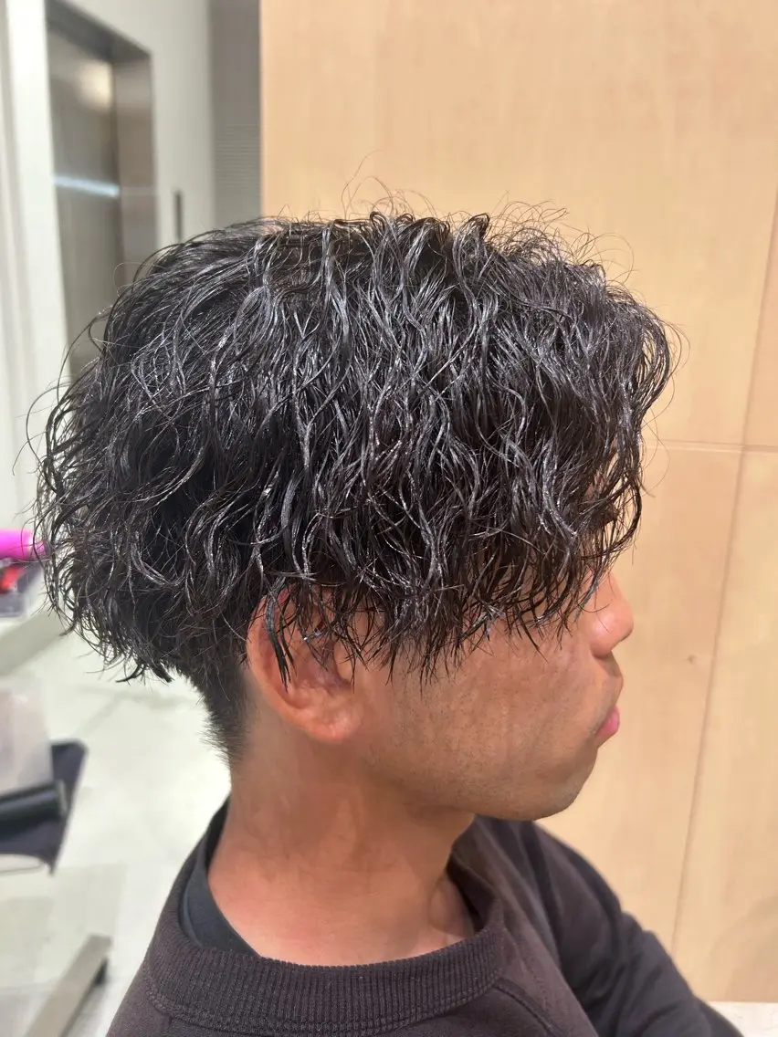 パーマ メンズ フェードカット メンズパーマ カット パーマ 🐲ツイスパ🐲 フェード/龍のヘアスタイル