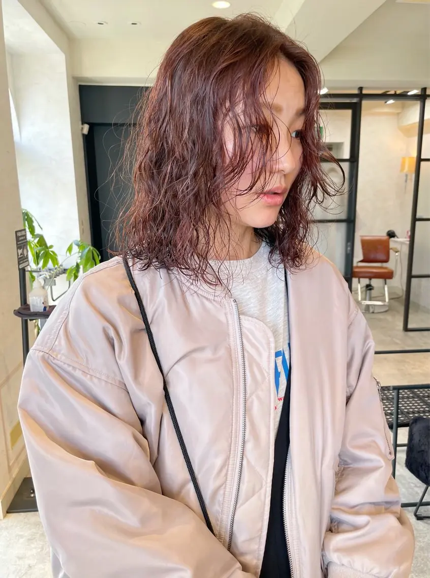 ミディアム カラー パーマ 吉江 結菜のヘアスタイル