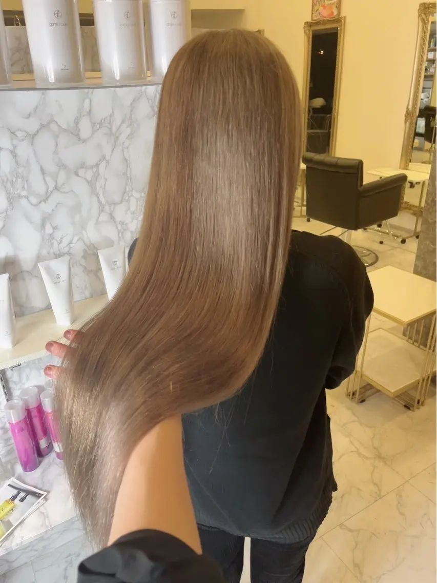 ロング カット ヘアカラー トリートメント 💎JADE GRACE💎のヘアスタイル